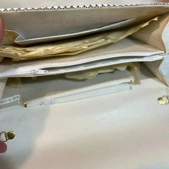 Vintage DEADSTOCK Another Y&S Original Metallic‎ Mesh/Chainmail Crossbody Clutch - Picture 6 of 10